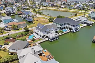 208 Coconut St, Tiki Island, TX 77554 - Photo 32