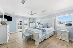 208 Coconut St, Tiki Island, TX 77554 - Photo 14