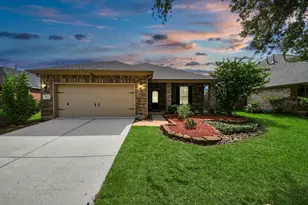 1805 Jasmine Hollow Ln, Pearland, TX 77581 - Photo 2