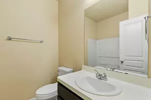 7014 Hazelnut Ln, Baytown, TX 77521 - Photo 10