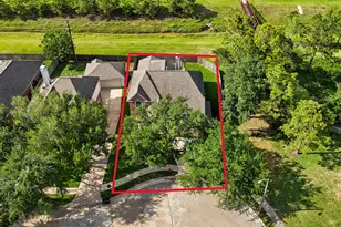 3101 Red Maple Dr, Friendswood, TX 77546 - Photo 4