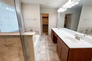 3419 Hollow Mist Dr, Texas City, TX 77591 - Photo 10