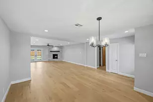 10306 Metronome Dr, Houston, TX 77043 - Photo 18