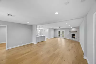 10306 Metronome Drive, Houston, TX 77043 - Photo 6