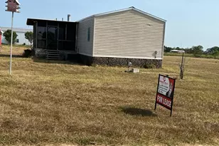 18352 Wilber Rd, Hamshire, TX 77622 - Photo 2