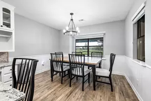 16610 Meadow Ln, Danbury, TX 77534 - Photo 10