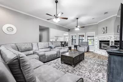 16610 Meadow Lane, Danbury, TX 77534 - Photo 6