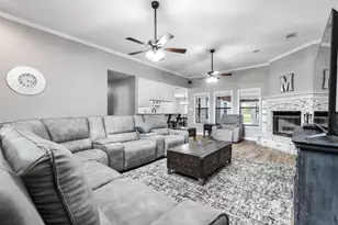 16610 Meadow Ln, Danbury, TX 77534 - Photo 6