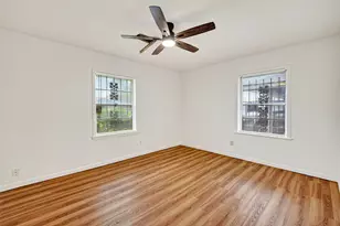 7426 Miley St, Houston, TX 77028 - Photo 18