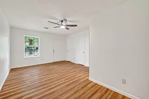 7426 Miley St, Houston, TX 77028 - Photo 22