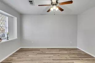 2305 Peach Ln, Pasadena, TX 77502 - Photo 4