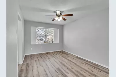 2305 Peach Lane, Pasadena, TX 77502 - Photo 10