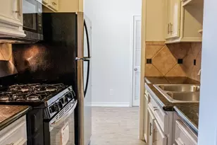 2801 Carrolton, Houston, TX 77023 - Photo 2