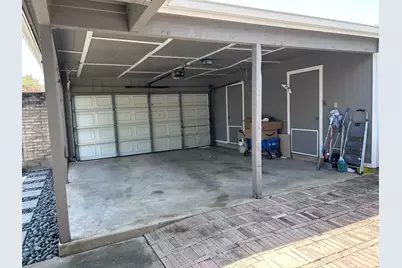 8210 Twin Tree Lane, Houston, TX 77071 - Photo 28