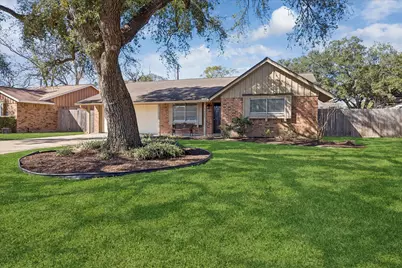 9642 Judalon Lane, Houston, TX 77063 - Photo 2