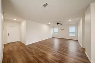 14551 Maple Field Dr, Houston, TX 77069 - Photo 4