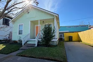 2219 45th St, Galveston, TX 77550 - Photo 2