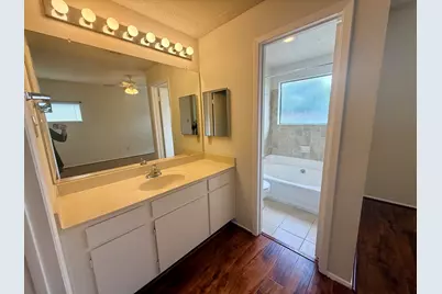 2710 Grants Lake Boulevard #M2, Sugar Land, TX 77479 - Photo 6
