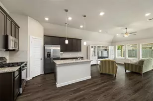 7622 Mistral Ln, Baytown, TX 77523 - Photo 10