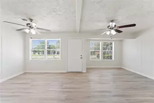 7725 St Lo Rd, Houston, TX 77033 - Photo 6
