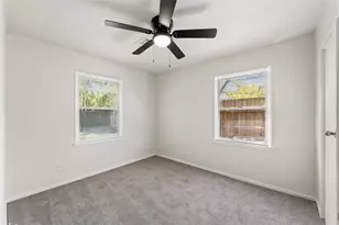 7725 St Lo Rd, Houston, TX 77033 - Photo 16