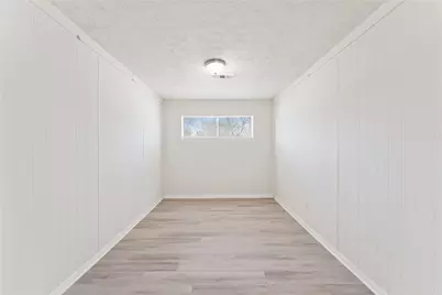 7725 St Lo Road, Houston, TX 77033 - Photo 16