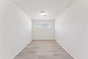7725 St Lo Rd, Houston, TX 77033 - Photo 16