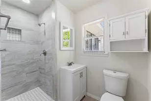 7725 St Lo Rd, Houston, TX 77033 - Photo 24