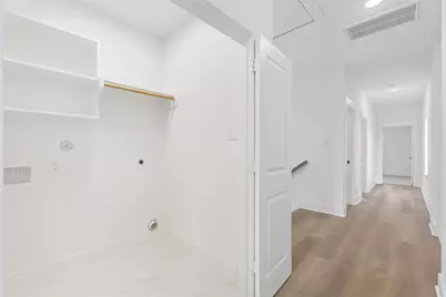 135 S Virginia Avenue, La Porte, TX 77571 - Photo 10