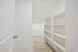 414 N Live Oak St, Houston, TX 77003 - Photo 16