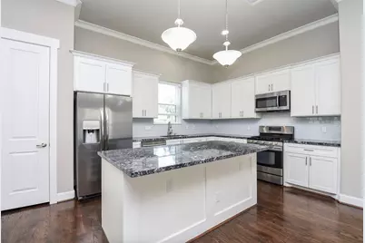 812 Fisher Street #J, Houston, TX 77018 - Photo 4