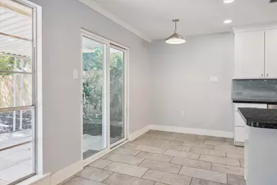 9407 Meadowbriar Lane, Houston, TX 77063 - Photo 16