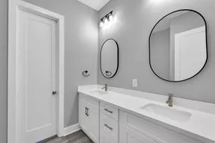 519 Chuckwagon Trail, Angleton, TX 77515 - Photo 28