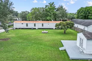 22202 Maplewood Dr, Katy, TX 77449 - Photo 12