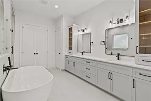 5009 Holt St, Bellaire, TX 77401 - Photo 24