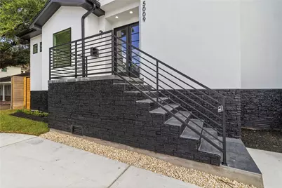 5009 Holt Street, Bellaire, TX 77401 - Photo 44