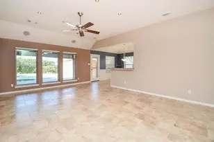 811 W Green Belt Dr, Sugar Land, TX 77498 - Photo 8