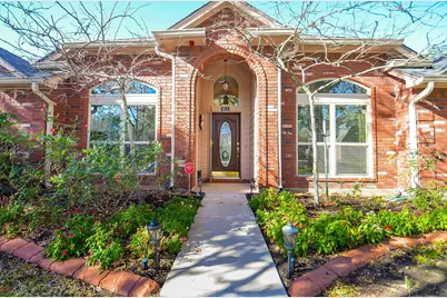 811 W Green Belt Drive, Sugar Land, TX 77498 - Photo 4