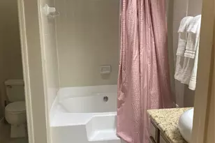 580 Wilcrest Dr, Houston, TX 77042 - Photo 6