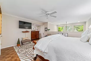 8936 Chatsworth Dr, Houston, TX 77024 - Photo 18