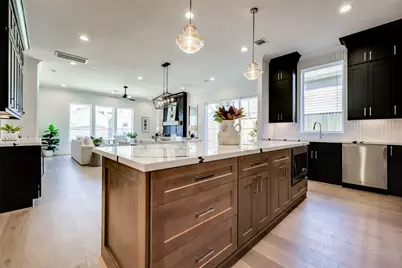 2011 Hopkins Street, Houston, TX 77006 - Photo 18