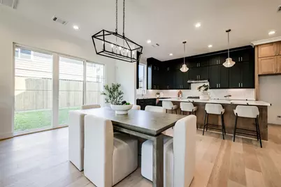 2011 Hopkins Street, Houston, TX 77006 - Photo 10