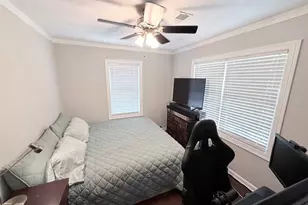 5948 Monroe St, Groves, TX 77619 - Photo 12