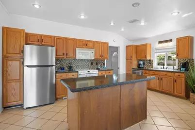 20559 Red Bud Court, Thornton, TX 76687 - Photo 8