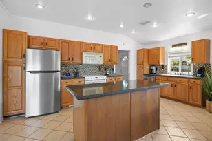 20559 Red Bud Ct, Thornton, TX 76687 - Photo 8