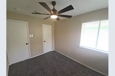 11130 Thunderhaven Drive, Houston, TX 77064 - Photo 10