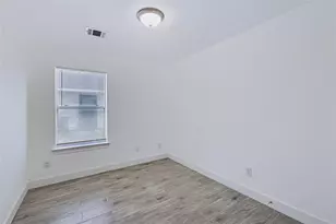 11522 Mosscrest Dr, Houston, TX 77048 - Photo 10