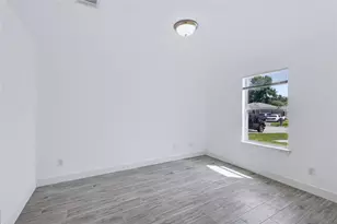 11522 Mosscrest Dr, Houston, TX 77048 - Photo 8