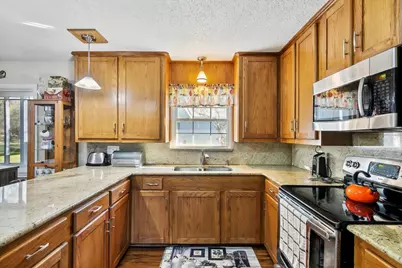 313 Roy Road, Wallisville, TX 77597 - Photo 4