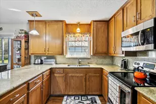 313 Roy Rd, Wallisville, TX 77597 - Photo 4